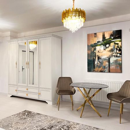 Happy Studio By Rh Living Bucarest Extérieur photo